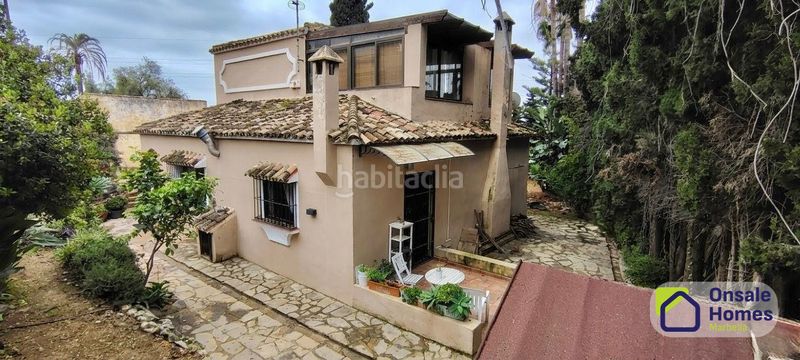 Foto a0aca8b6-93c1-4718-8dc8-05ac2b8ff7ad. Xalet amb aparcament piscina a Río Real Marbella