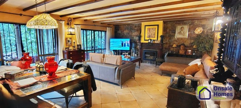 Foto bc76d9f8-32d4-4a23-89a3-9fe2d46bed28. Xalet amb aparcament piscina a Río Real Marbella