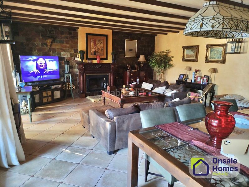 Foto f37c6b2c-bced-427e-b995-54a7484ef99d. Xalet amb aparcament piscina a Río Real Marbella