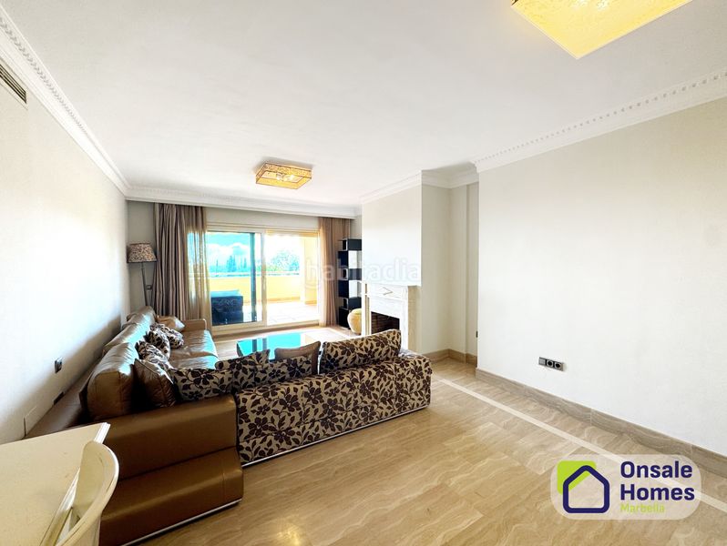 Foto 107ffd1a-4636-4c69-ac3a-7e9ff16d05f2. Flat with parking pool in Sierra Blanca Marbella