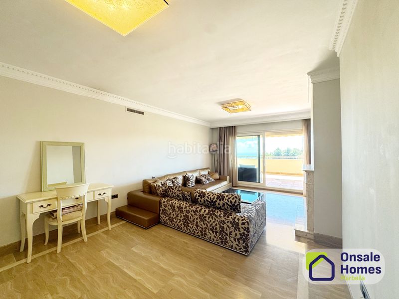 Foto 3f0a788b-bec9-4862-969b-0436ec7d837c. Flat with parking pool in Sierra Blanca Marbella