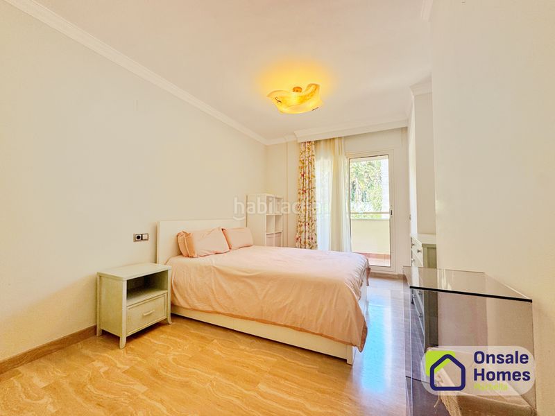 Foto 49bba2b2-8830-4188-88b7-167f984ef6b3. Flat with parking pool in Sierra Blanca Marbella