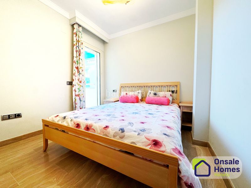 Foto 93a1ed8d-182f-4e43-8fd8-1f91710fe6a8. Flat with parking pool in Sierra Blanca Marbella