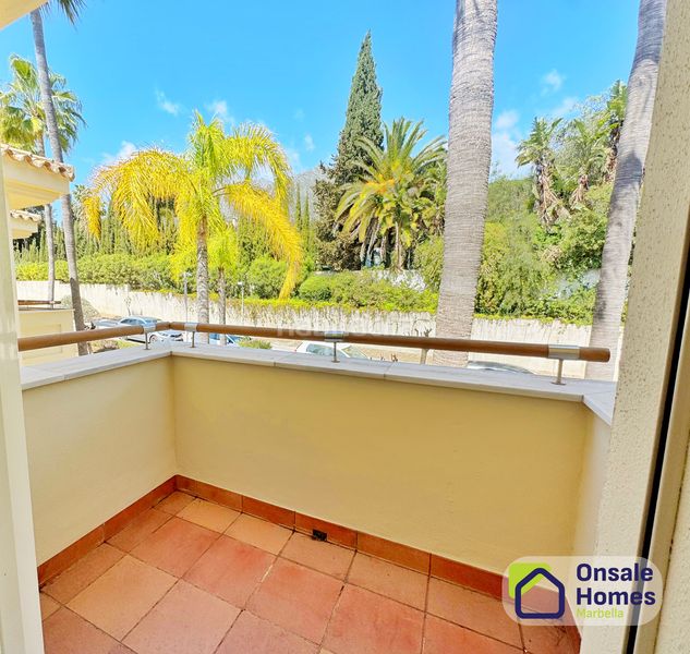 Foto 9b7bd089-b22f-43fe-b033-0743d5f5d8ec. Flat with parking pool in Sierra Blanca Marbella