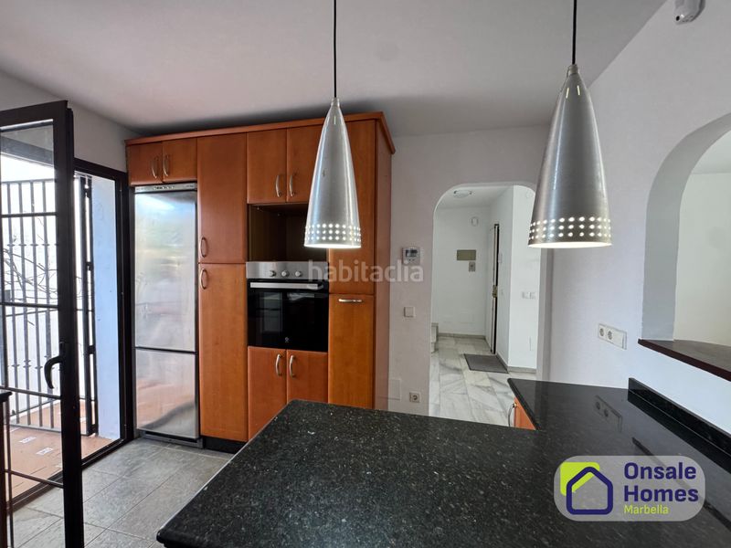 Foto 4981dcd3-a4ce-48a5-8d90-0ad07b5cdcbf. Casa adossada amb aparcament piscina a Huerta Belón - Calvario Marbella