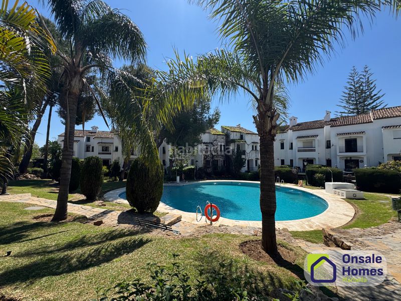 Foto 98420fa2-9b8d-4058-bc5b-74f7af00efbb. Casa adossada amb aparcament piscina a Huerta Belón - Calvario Marbella