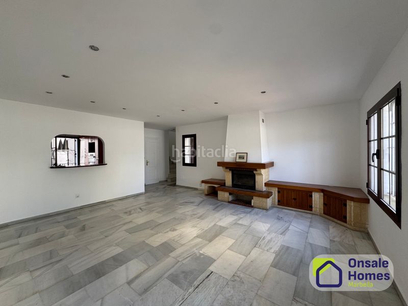 Foto c738e75c-e2d7-4c95-a77f-97957ede7e44. Casa adossada amb aparcament piscina a Huerta Belón - Calvario Marbella