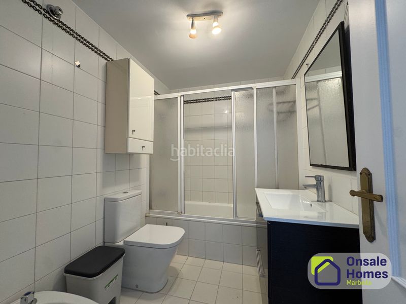 Foto e495b985-0db5-4477-add1-7ea6ab3a41ab. Casa adossada amb aparcament piscina a Huerta Belón - Calvario Marbella