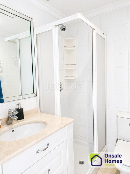 Foto d71b8374-1ba6-4a7a-97af-c3776effcaa5. Pis amb aparcament piscina a Puerto Banús Marbella