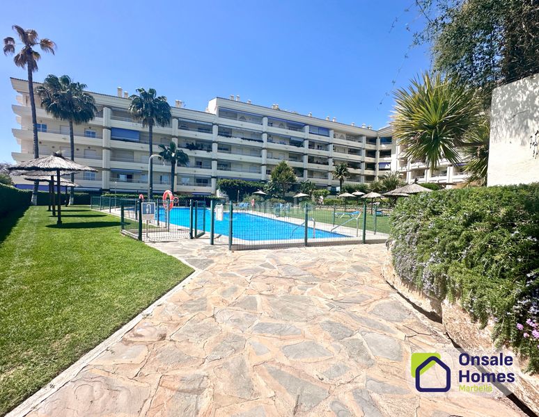 Foto 6de7df19-1f88-479c-b5ff-43ce9e6e74cd. Flat with parking pool in La Carolina - Guadalpín Marbella