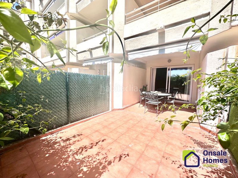 Foto ed4f95c7-ef5c-4274-a49b-7bda3bc9395b. Flat with parking pool in La Carolina - Guadalpín Marbella