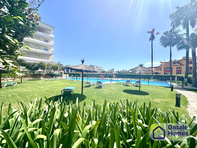 Foto f901948d-fc58-422a-97e8-f0b2648b761e. Flat with parking pool in La Carolina - Guadalpín Marbella
