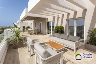 Miete Dachwohnung  Calle miguel delibes. Ático de lujo en alquiler en nueva andalucía – zona la campana
