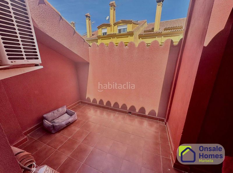 Foto 1bddb7a6-4ae6-443f-9f20-677c1c062b96. Casa adossada amb aparcament piscina a Los Pacos Fuengirola