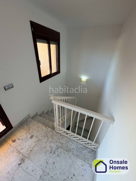 Foto 423c2775-8504-44be-8cbb-396b45205359. Casa adossada amb xemeneia aparcament piscina a Nagüeles Alto Marbella
