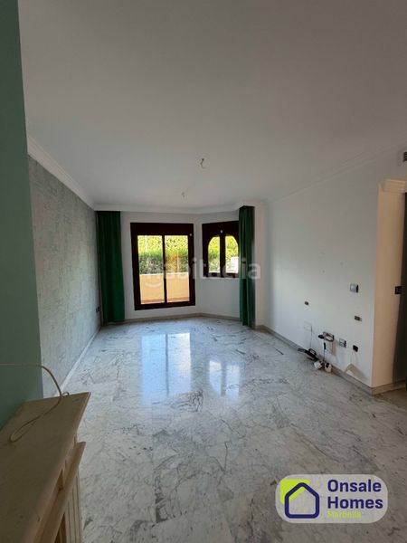 Foto 6f186e52-e235-4b00-a189-b33182358865. Casa adossada amb xemeneia aparcament piscina a Nagüeles Alto Marbella