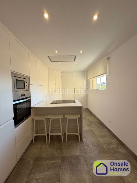 Foto 8d58c025-fb98-4b29-81ac-682c92414cda. Casa adossada amb xemeneia aparcament piscina a Nagüeles Alto Marbella