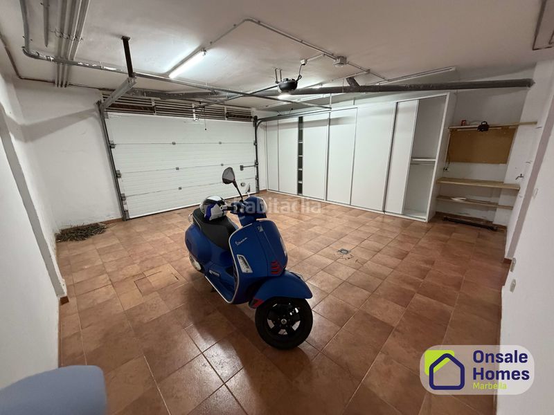 Foto d6f5c664-7d19-4d9c-96de-e83ab2355976. Casa adossada amb xemeneia aparcament piscina a Nagüeles Alto Marbella