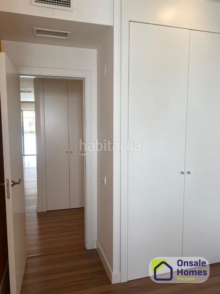 Foto 8023bbf3-a8c9-4b39-879b-802bed2e9037. Piso en Playa Bajadilla - Puertos Marbella