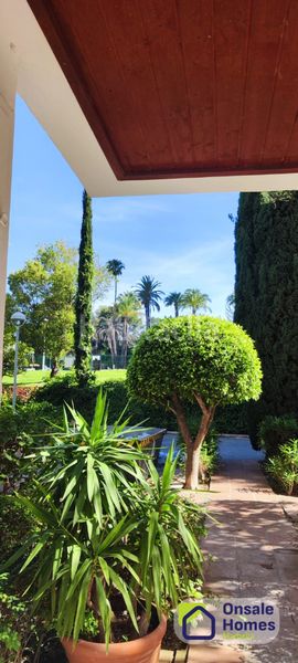 Foto 0fcf0641-6fee-44aa-babf-d71511990141. Apartament amb xemeneia aparcament piscina a Río Real Marbella