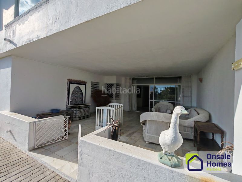 Foto 8555d6a3-eb98-4a38-bea3-803a072dc0b3. Apartament amb xemeneia aparcament piscina a Río Real Marbella