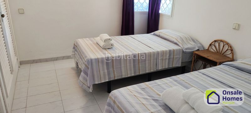 Foto b11a0507-88ec-4b08-adb9-fafe58da4ecc. Apartament amb xemeneia aparcament piscina a Río Real Marbella