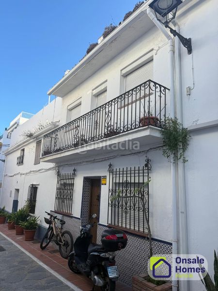 Foto 31a2717c-8038-44c2-9df1-6988bf5bf11f. Casa aparellada a Casco Antiguo Marbella