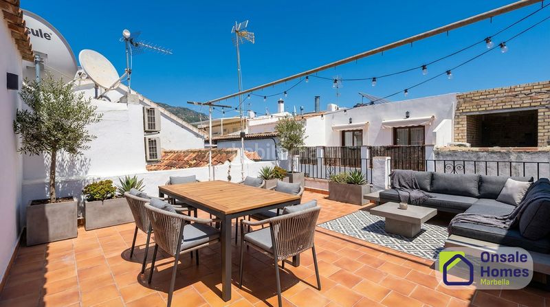 Foto c8ad53b6-22d5-4263-96a0-46f6d65594e7. Casa aparellada a Casco Antiguo Marbella
