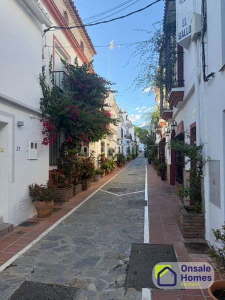 Foto d655cc13-26b7-4aed-8202-8fbd9934cbaa. Casa aparellada a Casco Antiguo Marbella