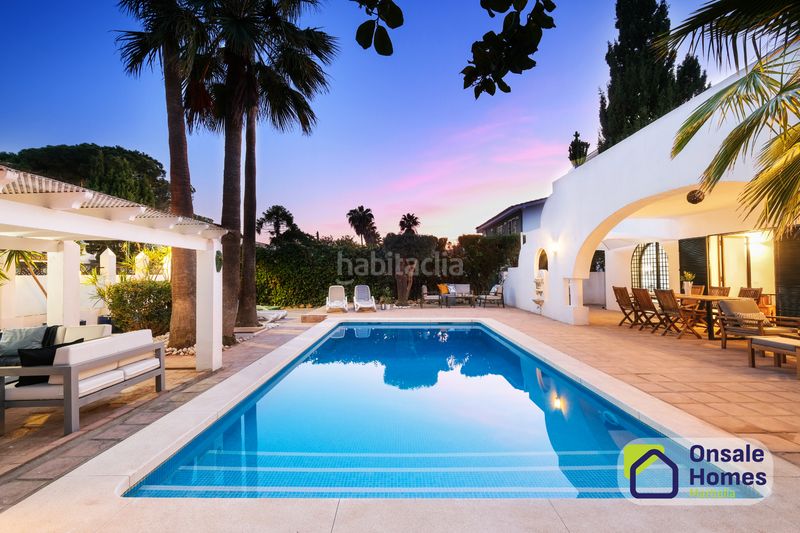 Foto 00e1607e-e3d1-4f8e-969e-cbd5d2395586. Chalet en Cabopino - Artola Marbella