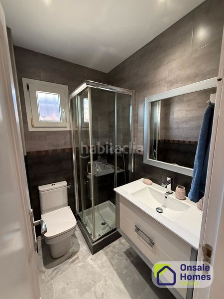 Foto 0f1c591a-7b79-4013-8dfe-ce4811b866da. Casa a schiera con parcheggio piscina in Bello Horizonte - Lindasol Marbella