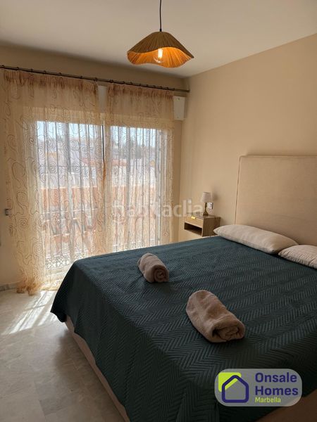 Foto 30d131b4-ac4a-4f06-a9f1-7fc5c5372988. Casa a schiera con parcheggio piscina in Bello Horizonte - Lindasol Marbella