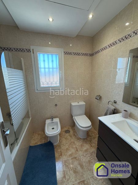 Foto 7fa592c6-82e8-4af2-946d-bfc4a8b8ef21. Casa a schiera con parcheggio piscina in Bello Horizonte - Lindasol Marbella