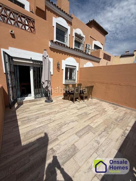 Foto 8e702e69-e117-4e9c-8557-b0390476f05f. Casa a schiera con parcheggio piscina in Bello Horizonte - Lindasol Marbella