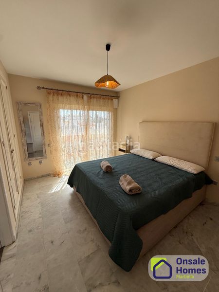 Foto d6137a79-a6d4-4802-82b8-2b4df3dc8430. Casa a schiera con parcheggio piscina in Bello Horizonte - Lindasol Marbella
