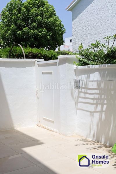 Foto b837b4b3-35f9-4ad3-9c15-d237d48e3b84. Planta baixa amb xemeneia piscina a Nagüeles Alto Marbella