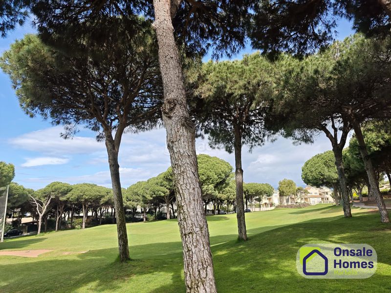 Foto 3531a413-53ba-4c10-8a38-ade23322f893. Xalet amb aparcament a Cabopino - Artola Marbella