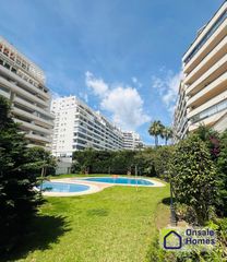 Zweistöckige Wohnung  Avenida general lópez domínguez