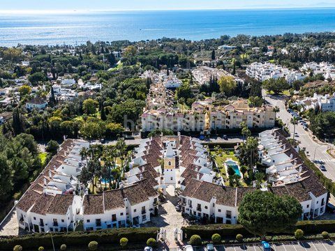 Foto 9b39b390-a8e4-4c84-acf1-6593d39247b5. Maison jumelée dans urbanizacion montepiedra 4e dans Marbella