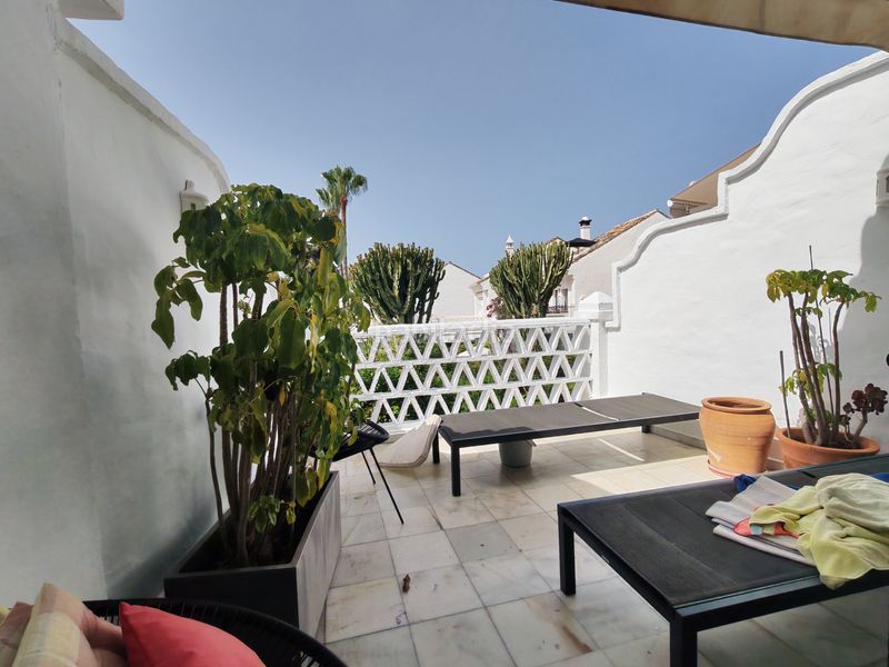 Foto d49d72ec-bcf7-4cf0-9ef5-78cf277f13a4. Maison jumelée dans urbanizacion montepiedra 4e dans Marbella