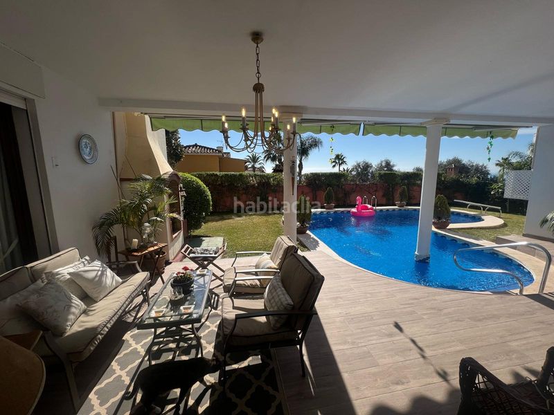 Foto 4784e43a-efe0-427c-9e29-093e9dfb52a6. Chalet en paseo de las magnolias 8 amplia villa con piscina y gran potencial cerca del centro en Marbella