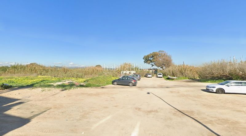 Foto b4485220-89ab-4473-b033-67356ba23aa7. Finca rústica a El Rinconcillo Algeciras
