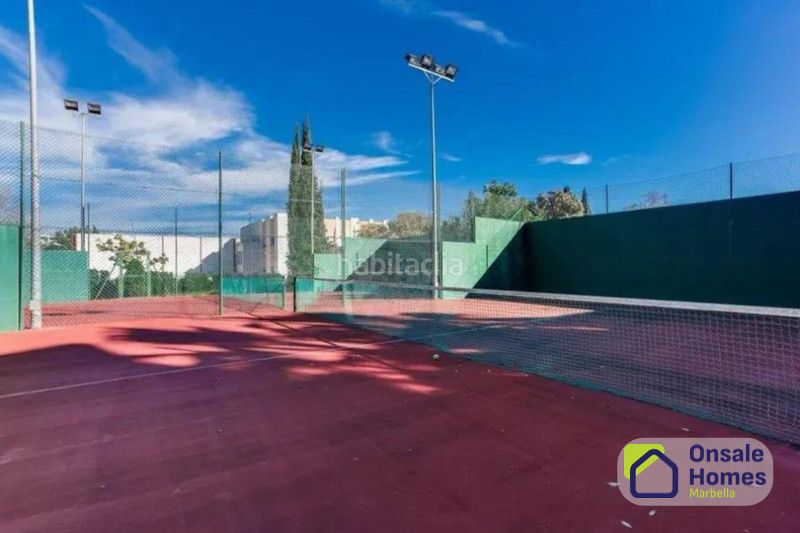 Foto e3df937b-a52e-45b8-8f47-e8c06ca15633. Pis amb aparcament piscina a La Carolina - Guadalpín Marbella
