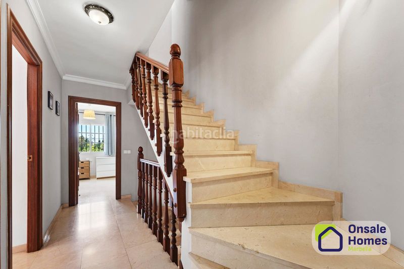 Foto 181c8a8a-7df4-4943-8916-b94e44906bf1. Casa adossada amb xemeneia piscina a Torrecilla - La Cañada Marbella