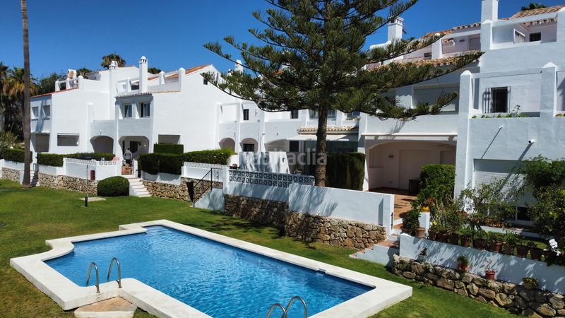 Foto 3adcbc81-01bf-4108-a7eb-e161408c5d05. Casa adossada a avenida playas andaluzas 4 a Las Chapas - Alicate Playa Marbella