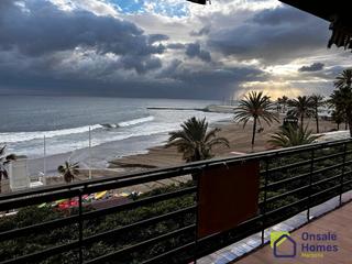 Appartement à Calle mediterráneo 1. Primera linea con impresionantes vistas al mar en marbella