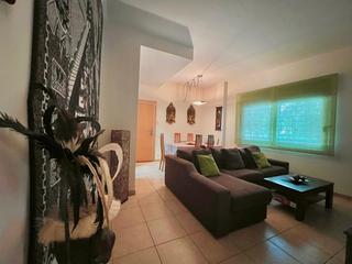 Apartament  Carrer de barcelona. Planta baja con patio