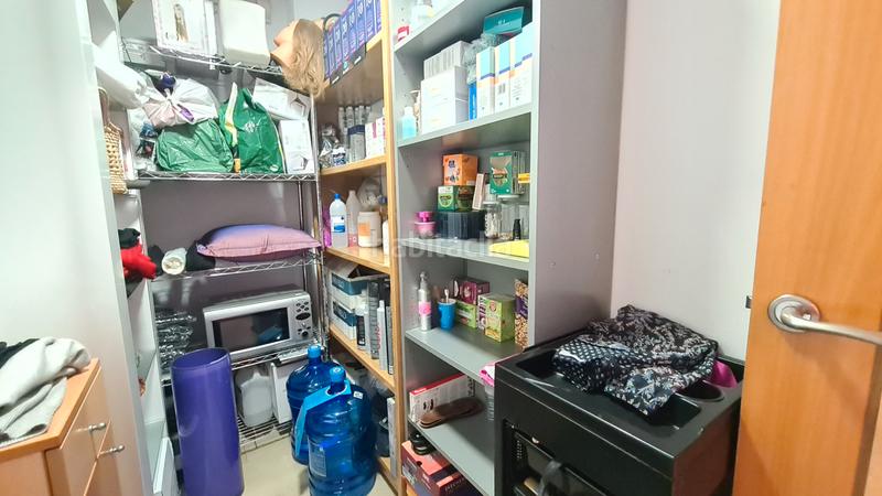 Foto b15f2d73-ee48-47f1-9e84-302db90f06f3. Traspàs local comercial a Cementiri Vell Terrassa