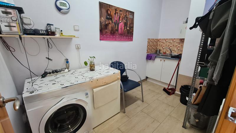 Foto dd2abf32-1eb9-4836-a644-acb853794dc6. Traspàs local comercial a Cementiri Vell Terrassa