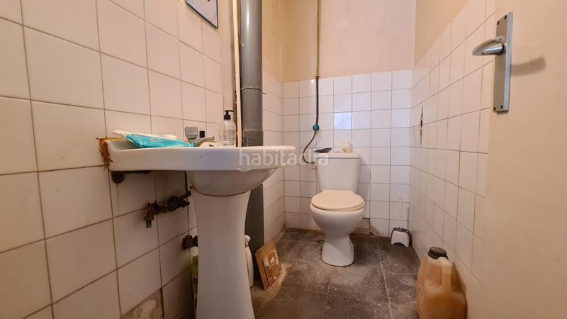 Foto b608d6dd-9424-4d2e-839a-3e07d54528b8. Local comercial a Can Palet Terrassa